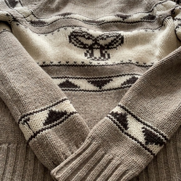 Aritzia Lambswool Zip Up Sweater - Picture 5 of 5